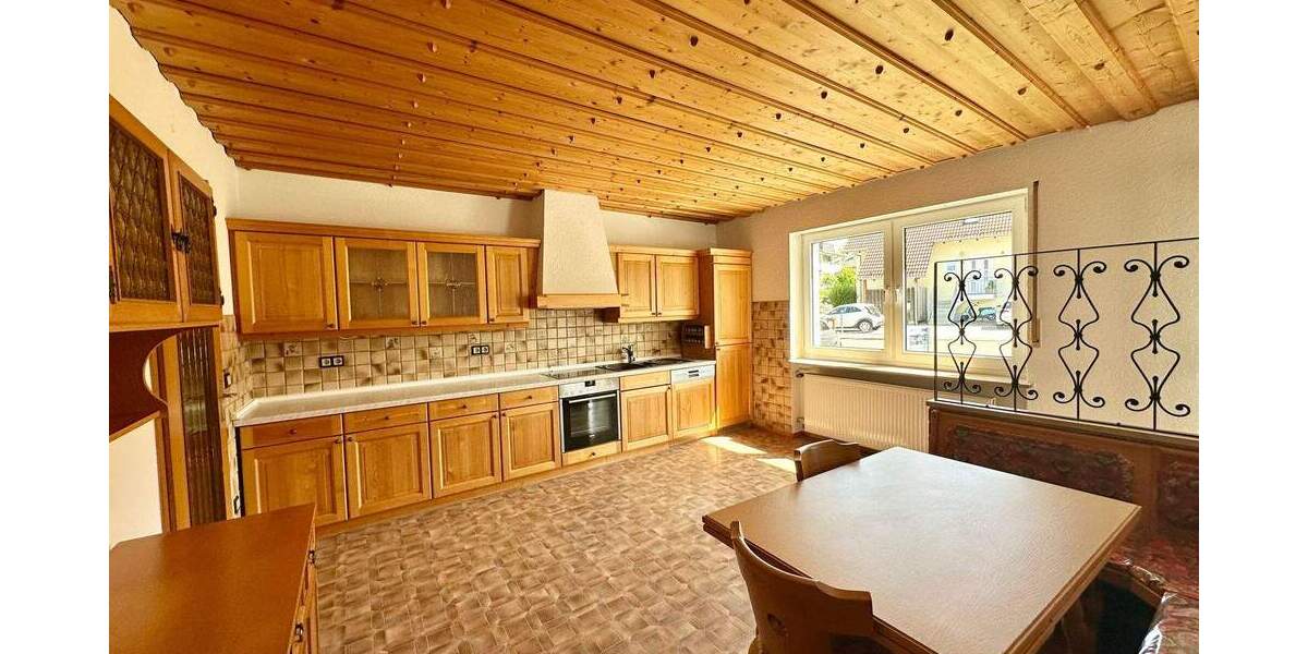 Mehrfamilienhaus, Wohnhaus Denkendorf - 5 Zimmer, 238 m&sup2;, 550.000&euro; | Angebot:25670987