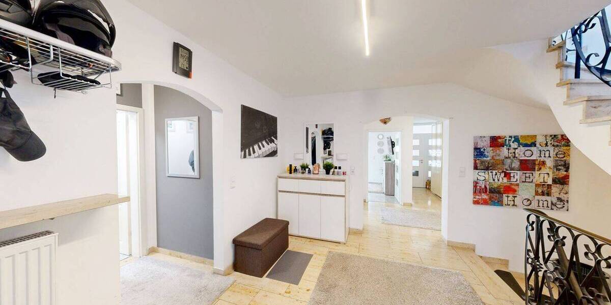 Einfamilienhaus Ingolstadt Ringsee - 8 Zimmer, 318 m&sup2;, 1.190.000&euro; | Angebot:26092993