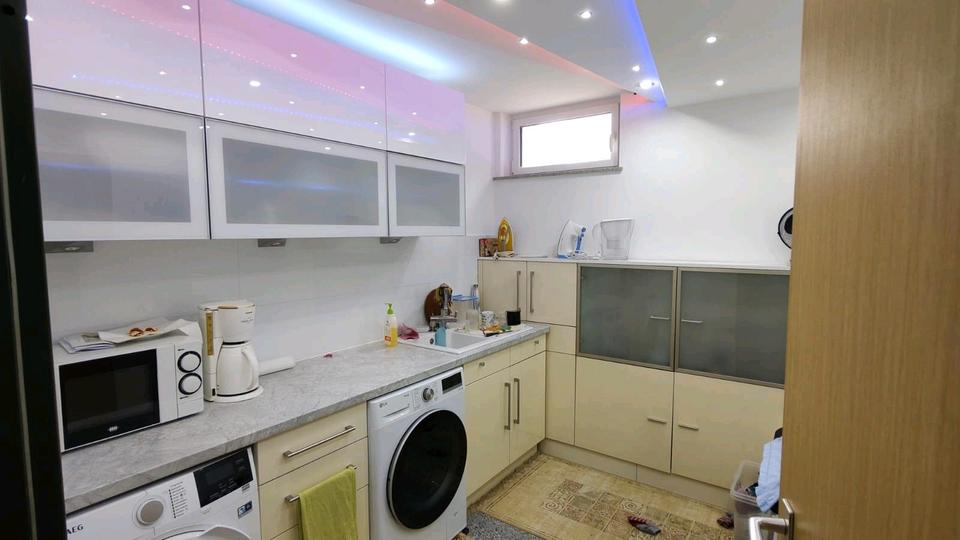 Reihenhaus Ingolstadt Nordost - 7 Zimmer, 210 m&sup2;, 650.000&euro; | Angebot:26042395