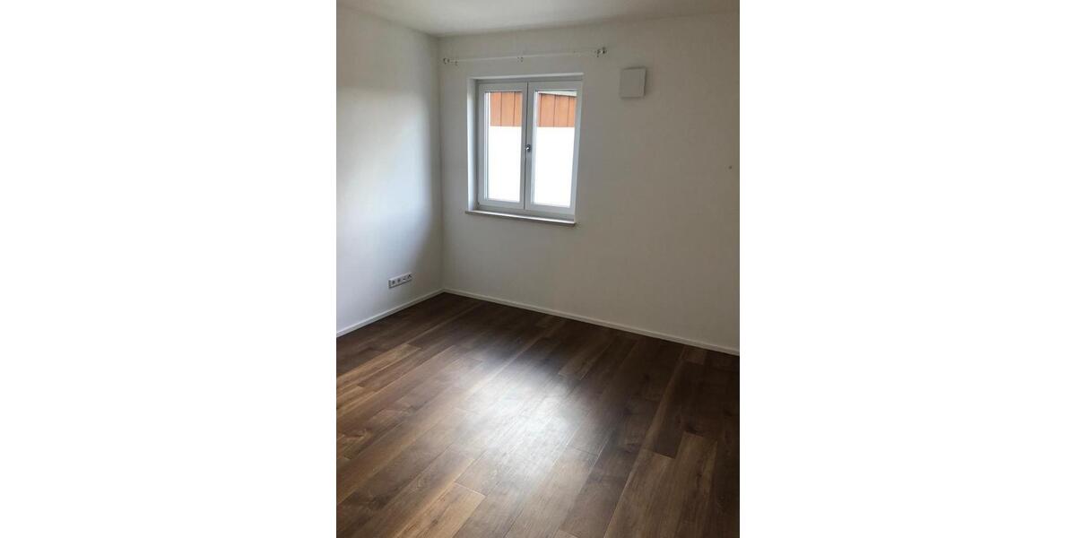 Etagenwohnung Kipfenberg - 3 Zimmer, 80 m&sup2;, 880&euro; | Angebot:26409614