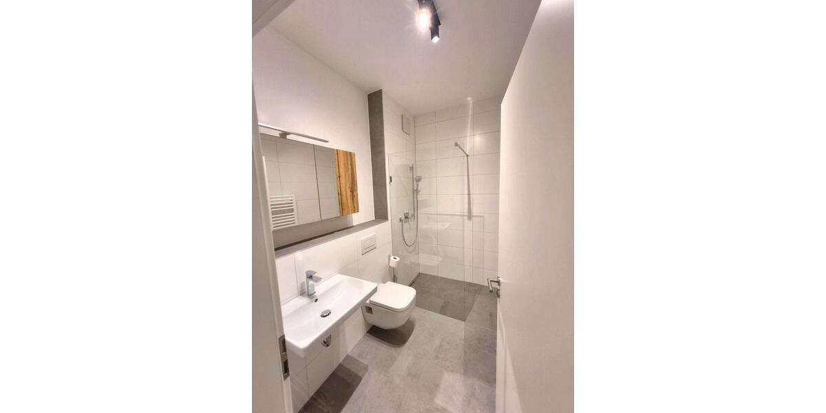 Dachgeschoßwohnung Oberdolling - 1 Zimmer, 43 m&sup2;, 770&euro; | Angebot:25922325