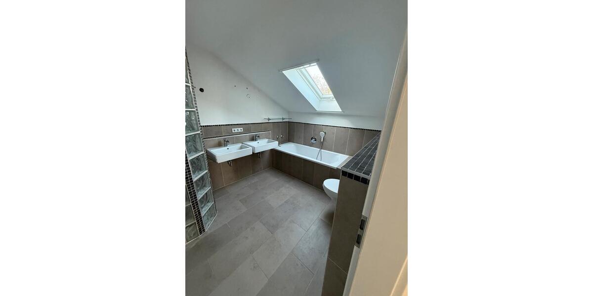 Etagenwohnung Manching - 3 Zimmer, 132 m&sup2;, 1.550&euro; | Angebot:26222532