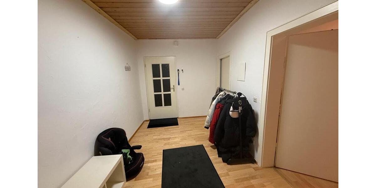Etagenwohnung Geisenfeld - 3 Zimmer, 112 m&sup2;, 1.100&euro; | Angebot:24865831