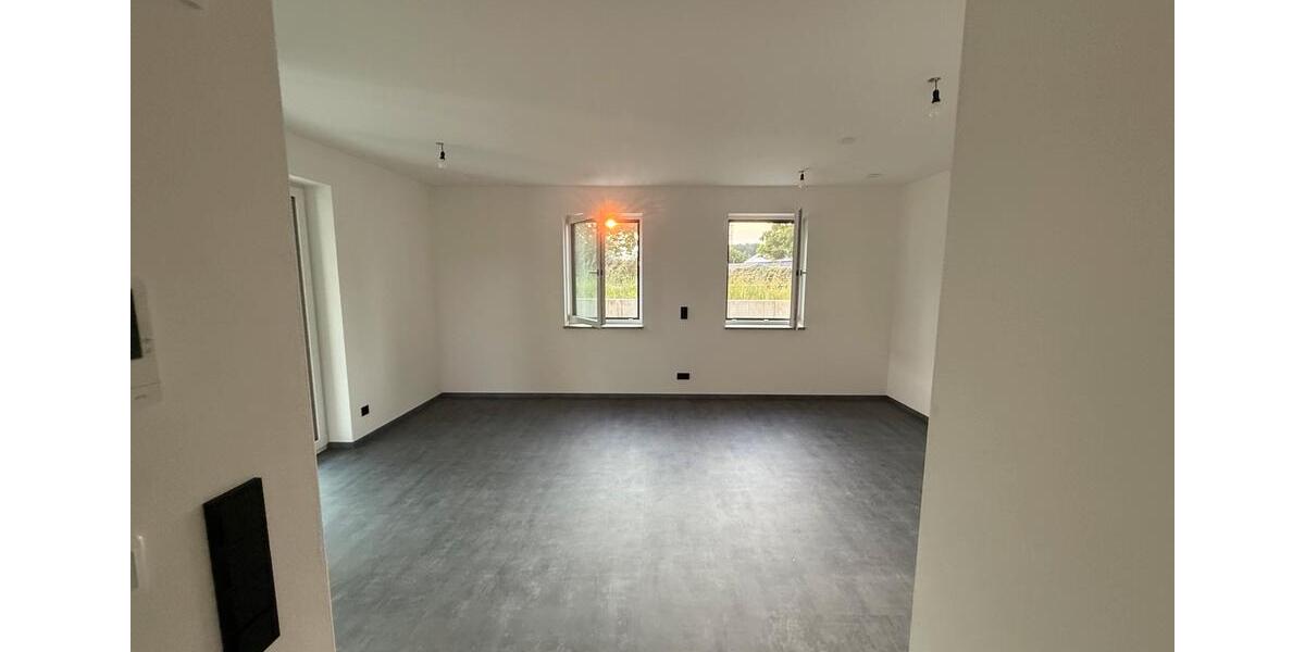 Erdgeschoßwohnung Schrobenhausen - 3 Zimmer, 84 m&sup2;, 1.350&euro; | Angebot:21401278
