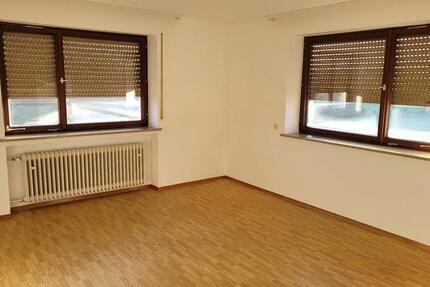 Haus Schrobenhausen - 8 Zimmer, 165 m&sup2;, 5&euro; | Angebot:27613307