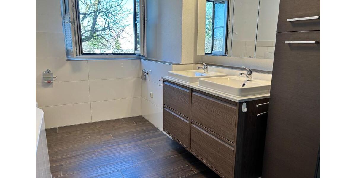 Reihenhaus Ingolstadt Südost - 6 Zimmer, 155 m&sup2;, 2.600&euro; | Angebot:25626122