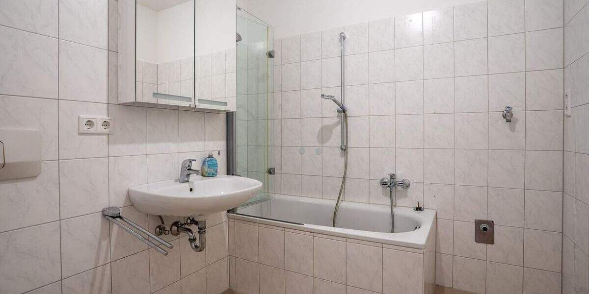 Etagenwohnung Neuburg an der Donau Neuburg - 3 Zimmer, 89 m&sup2;, 260.000&euro; | Angebot:25798765