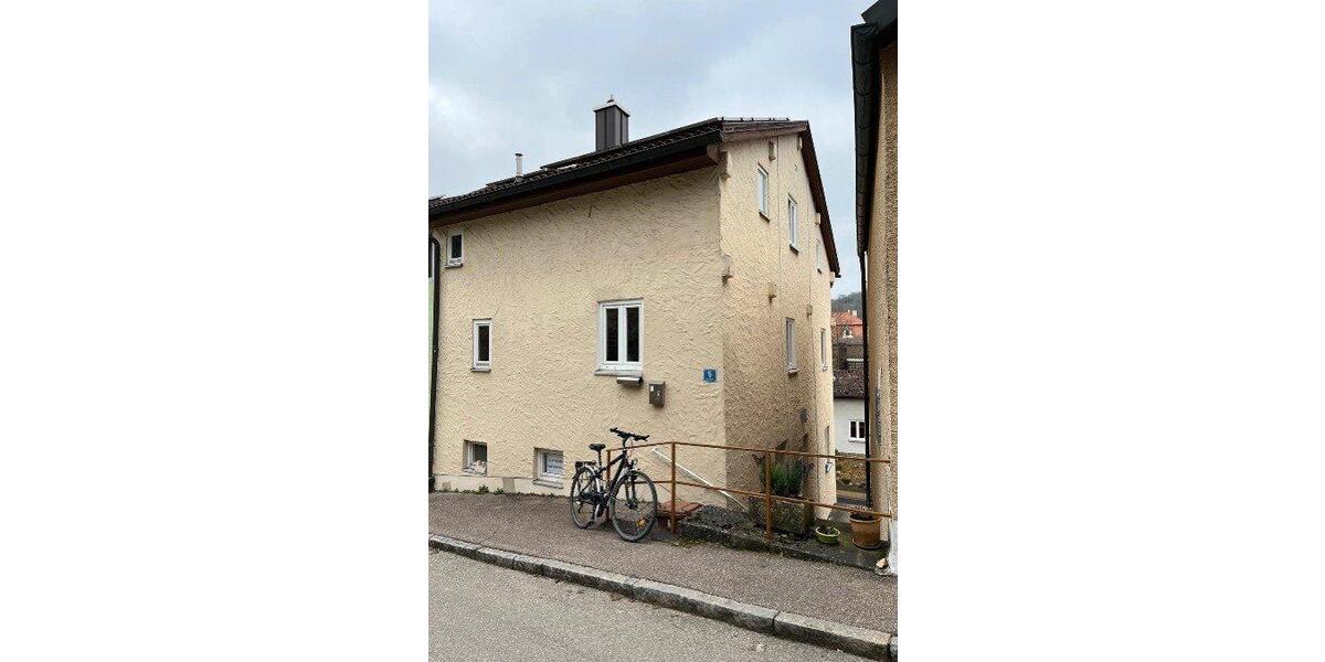 Mehrfamilienhaus, Wohnhaus Eichstätt - 16 Zimmer, 184 m&sup2;, 650.000&euro; | Angebot:26837737