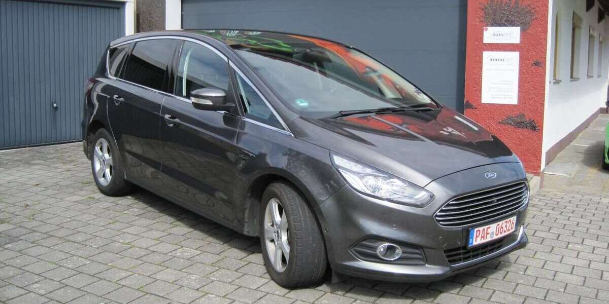 Ford S-Max 68.347 km 20.990 &euro; Baar-Ebenhausen 85107