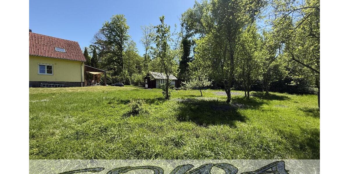 Attraktives Haus mit Ausbaupotential und mit großzügigem Grundstück und Waldfläche in Weichering - Ein Objekt von Ihrem Immobilienpartner SOWA Immobilien und Finanzen - Einfamilienhaus Weichering | Angebot:26060386