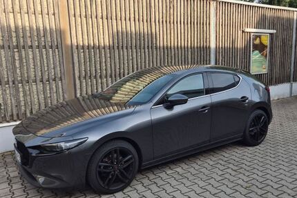 Mazda 3 100.500 km 18.700 &euro; Ringsee 85053