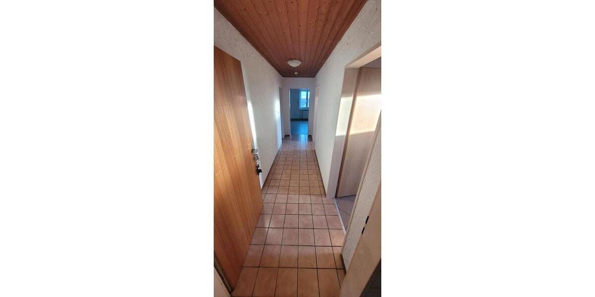 Dachgeschoßwohnung Königsmoos - 2 Zimmer, 68 m&sup2;, 600&euro; | Angebot:26409764