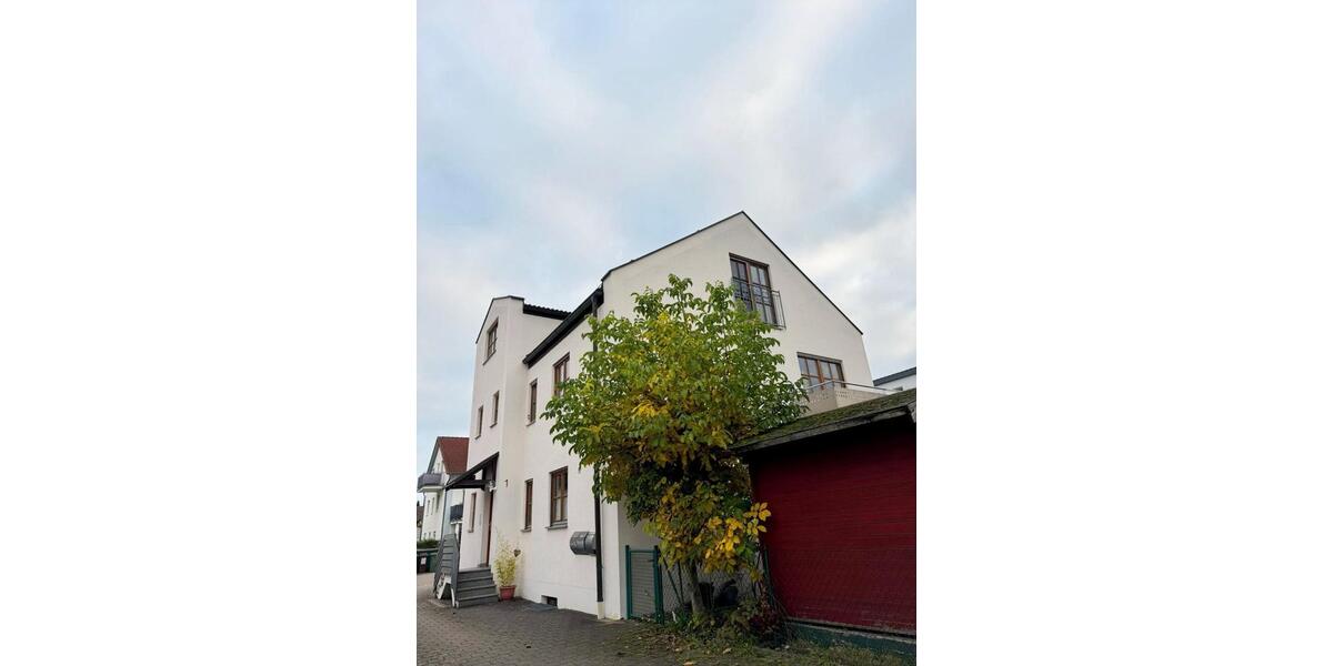 Dachgeschoßwohnung Wettstetten - 2 Zimmer, 50 m&sup2;, 680&euro; | Angebot:25298385