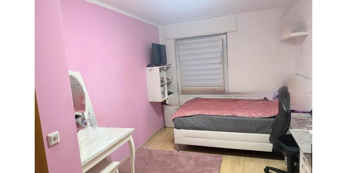 Etagenwohnung Ingolstadt Nordost - 4 Zimmer, 90 m&sup2;, 390.000&euro; | Angebot:26676003