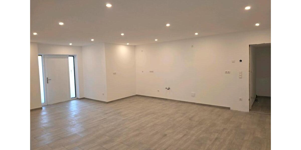 Erdgeschoßwohnung Mainburg - 1 Zimmer, 75 m&sup2;, 900&euro; | Angebot:25893535