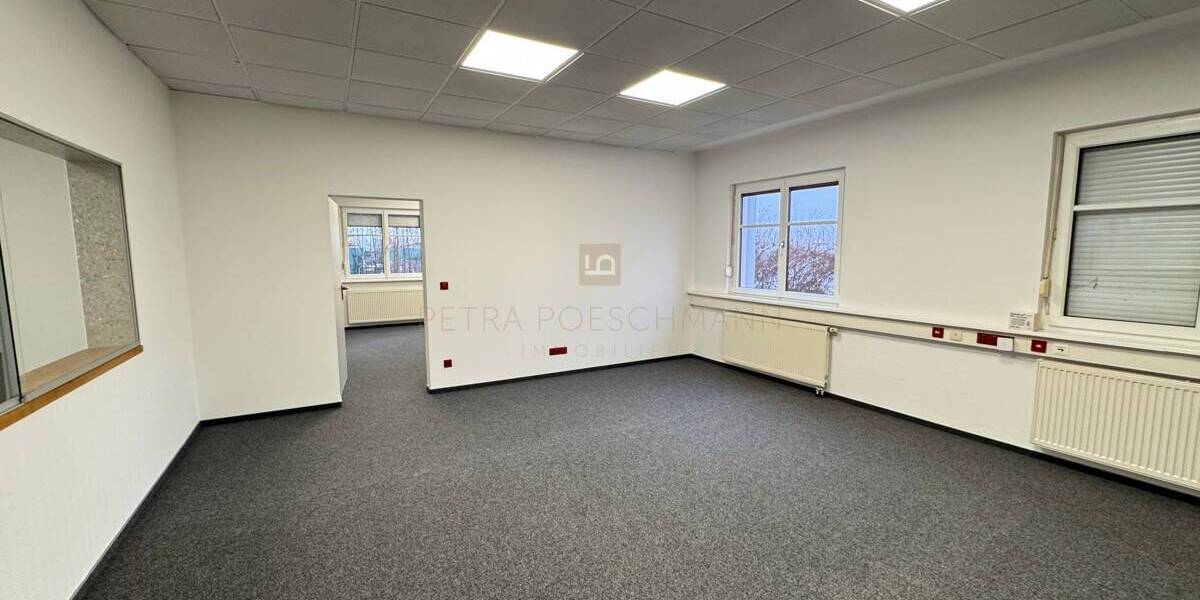 Gewerbeobjekt Karlskron Brautlach - 5 Zimmer, 190 m&sup2;, 1.800&euro; | Angebot:25706079