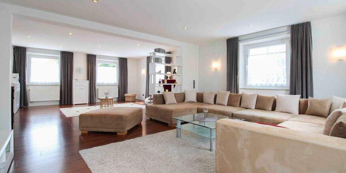 Mehrfamilienhaus, Wohnhaus Pfaffenhofen an der Ilm Pfaffenhofen a d Ilm - 6 Zimmer, 370 m&sup2;, 925.000&euro; | Angebot:25654422