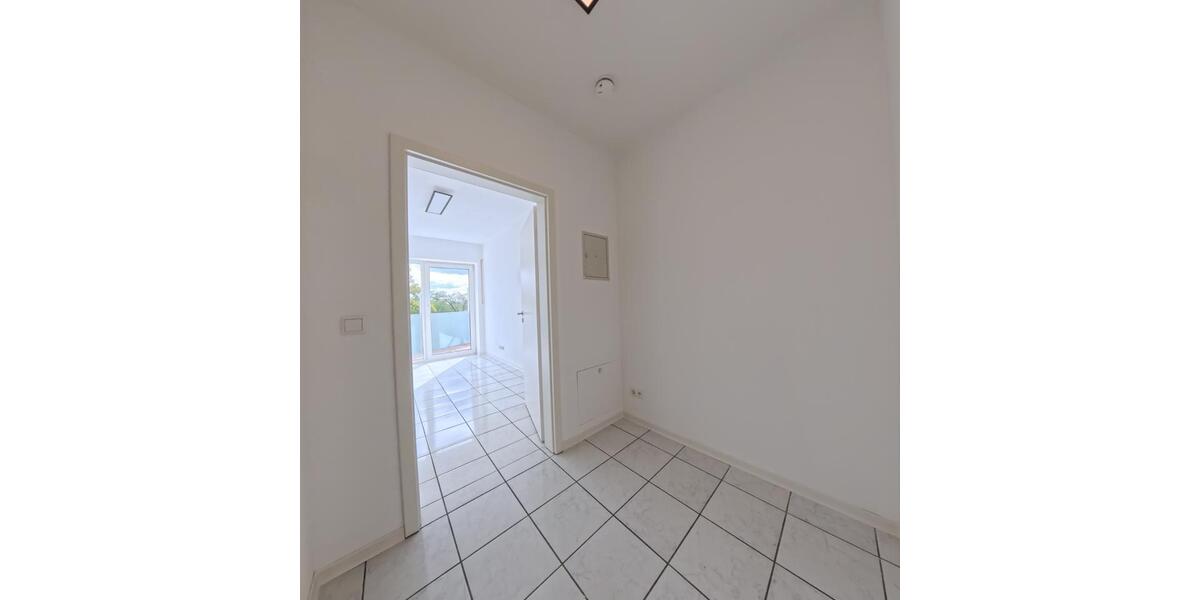Dachgeschoßwohnung Ingolstadt Friedrichshofen-Hollerstauden - 2 Zimmer, 45 m&sup2;, 630&euro; | Angebot:27550141