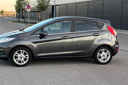 Ford Fiesta 40.700 km 9.850 &euro; Ingolstadt 85049