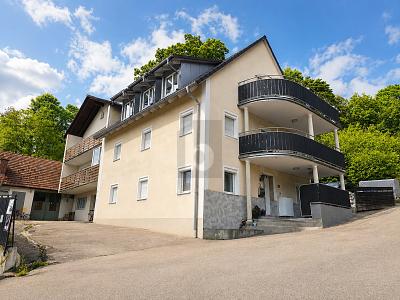 SOLIDES INVESTMENT MIT ENTWICKLUNGSPOTENTIAL - Mehrfamilienhaus, Wohnhaus Mainburg | Angebot:26768576