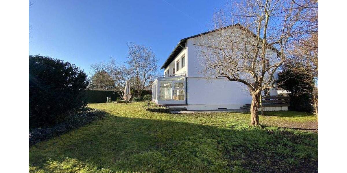 Einfamilienhaus Schrobenhausen - 6 Zimmer, 197 m&sup2;, 720.000&euro; | Angebot:25780446