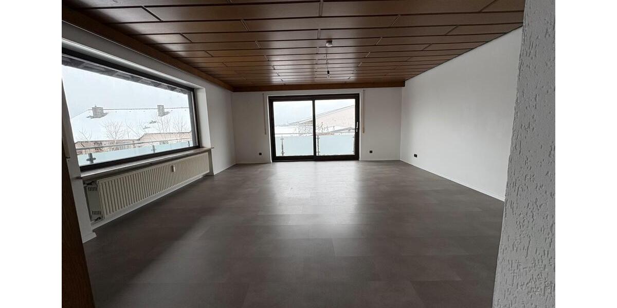 Etagenwohnung Schernfeld Birkhof - 4 Zimmer, 110 m&sup2;, 790&euro; | Angebot:25589286