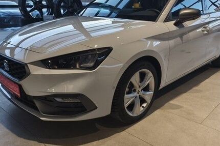 Seat Leon 22.116 km 28.900 &euro; Riedenburg 93339