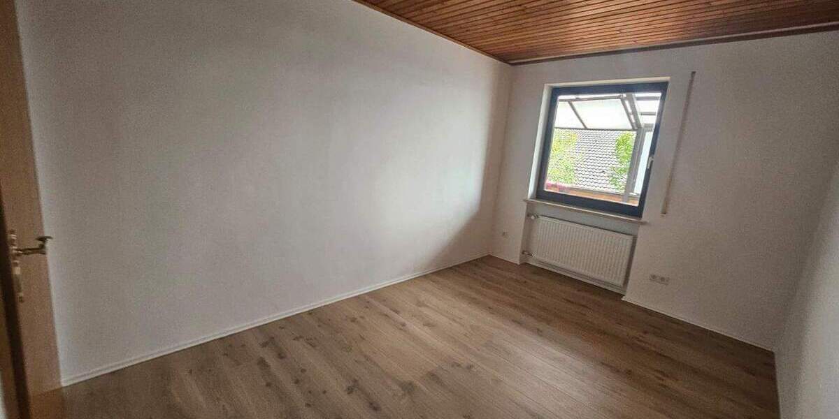 Etagenwohnung Buxheim - 4 Zimmer, 138 m&sup2;, 1.240&euro; | Angebot:25708046