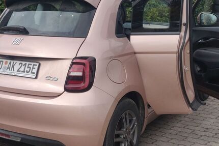 Fiat 500e 33.000 km 17.000 &euro; Neuburg a.d. Donau 86633