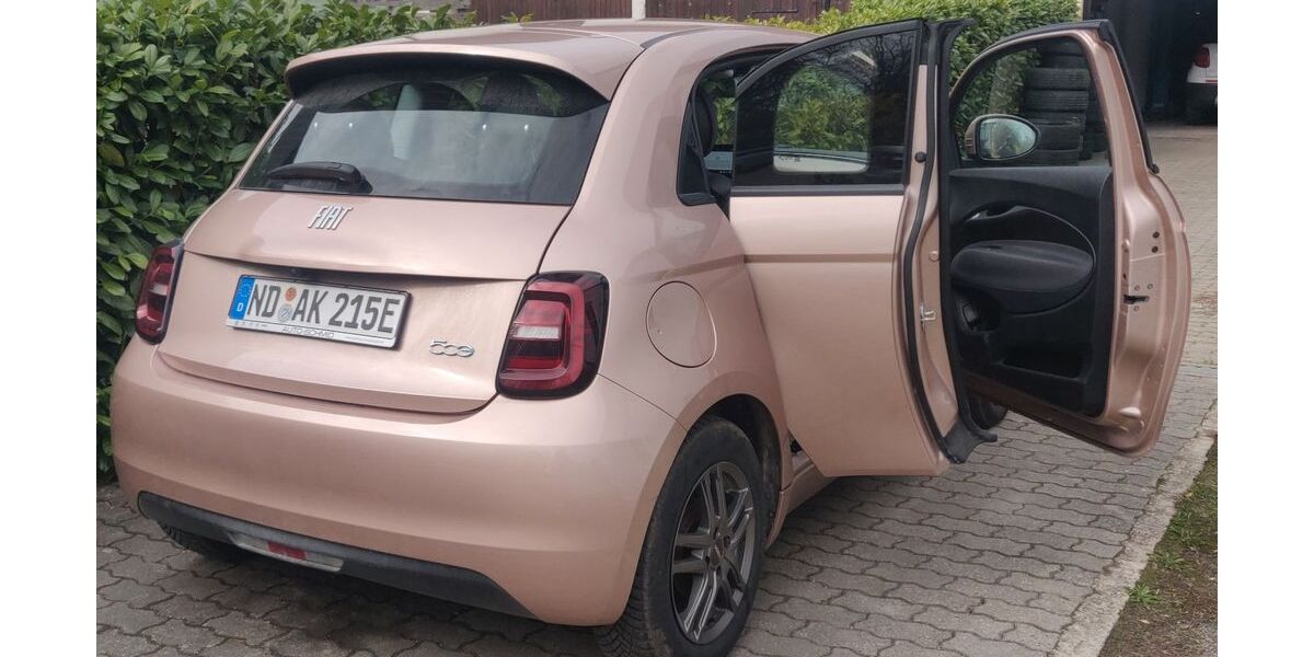 Fiat 500e 33.000 km 17.000 &euro; Neuburg a.d. Donau 86633
