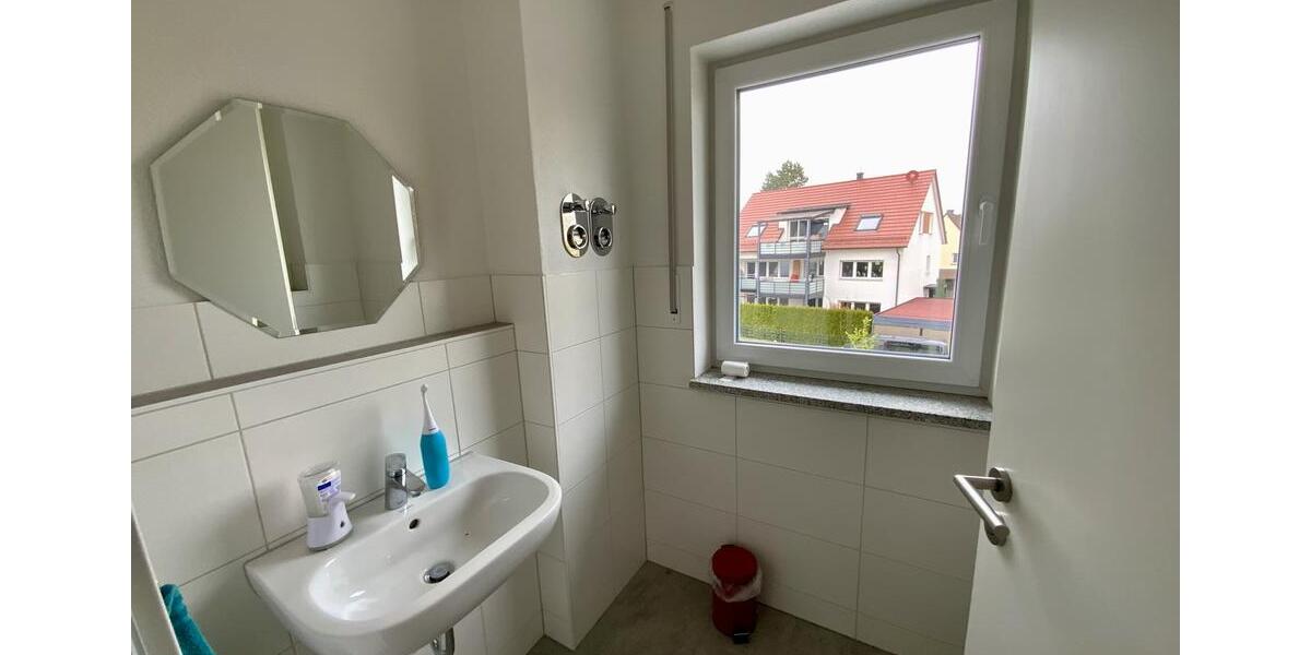 Etagenwohnung Schrobenhausen - 3 Zimmer, 105 m&sup2;, 1.150&euro; | Angebot:26266943