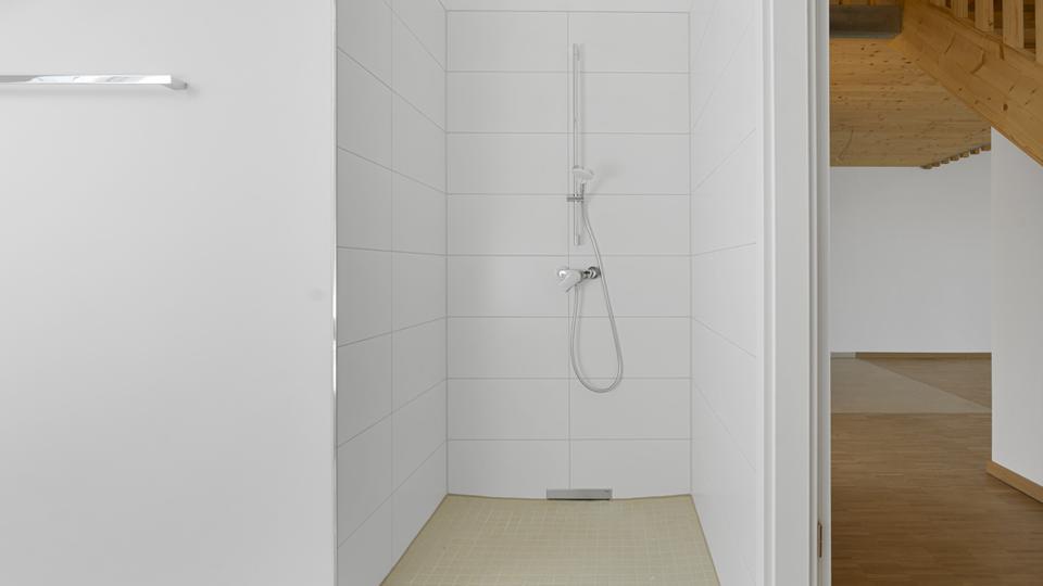 Dachgeschoßwohnung Ingolstadt Friedrichshofen-Hollerstauden - 3.5 Zimmer, 119 m&sup2;, 1.100&euro; | Angebot:26443277