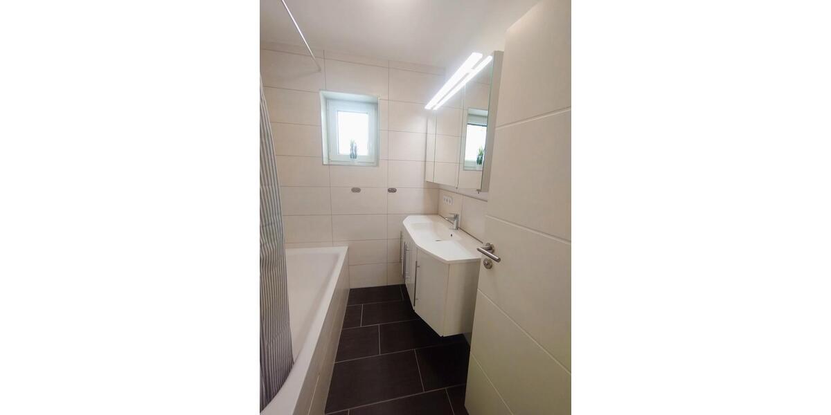 Etagenwohnung Ingolstadt Südost - 3 Zimmer, 75 m&sup2;, 1.650&euro; | Angebot:26051583