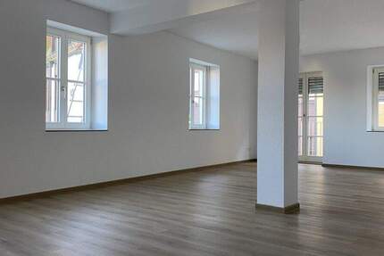 Wohnung Schrobenhausen - 3 Zimmer, 113 m&sup2;, 1.150&euro; | Angebot:25682857