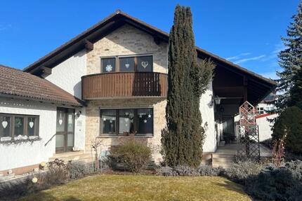 Haus Schrobenhausen - 8 Zimmer, 240 m&sup2;, 649.000&euro; | Angebot:25025822