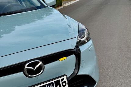 Mazda 2 32.000 km 17.200 &euro; Schrobenhausen 86529