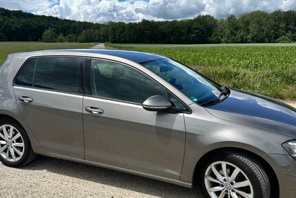 VW Golf 142.800 km 10.500 &euro; Oberhausen 86697