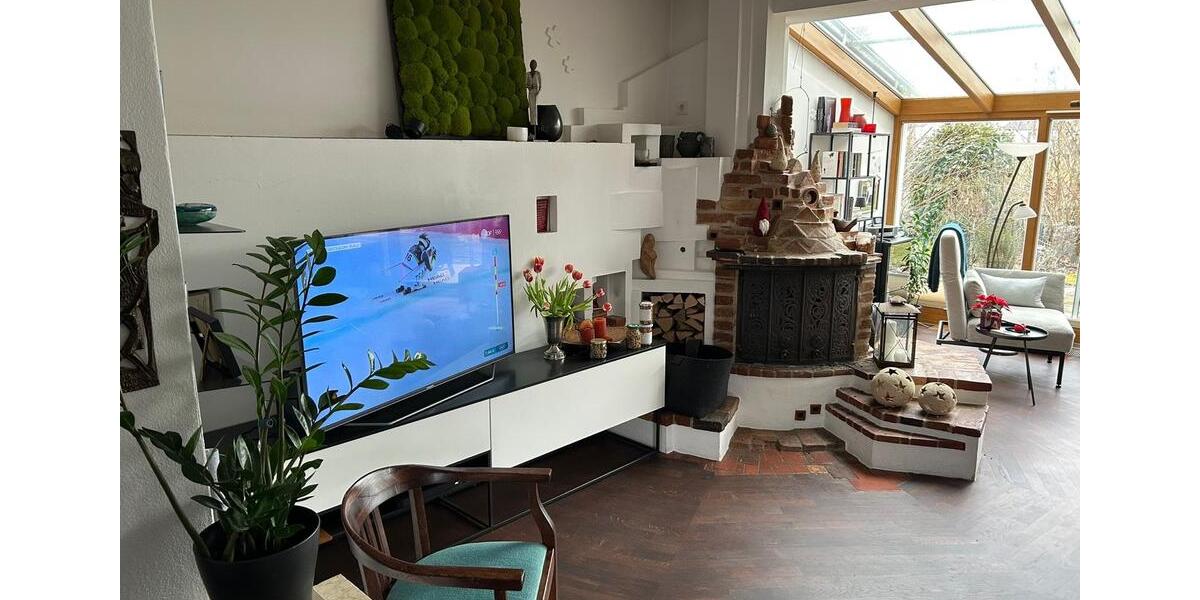 Etagenwohnung Neuburg an der Donau - 6 Zimmer, 150 m&sup2;, 2.100&euro; | Angebot:25416576