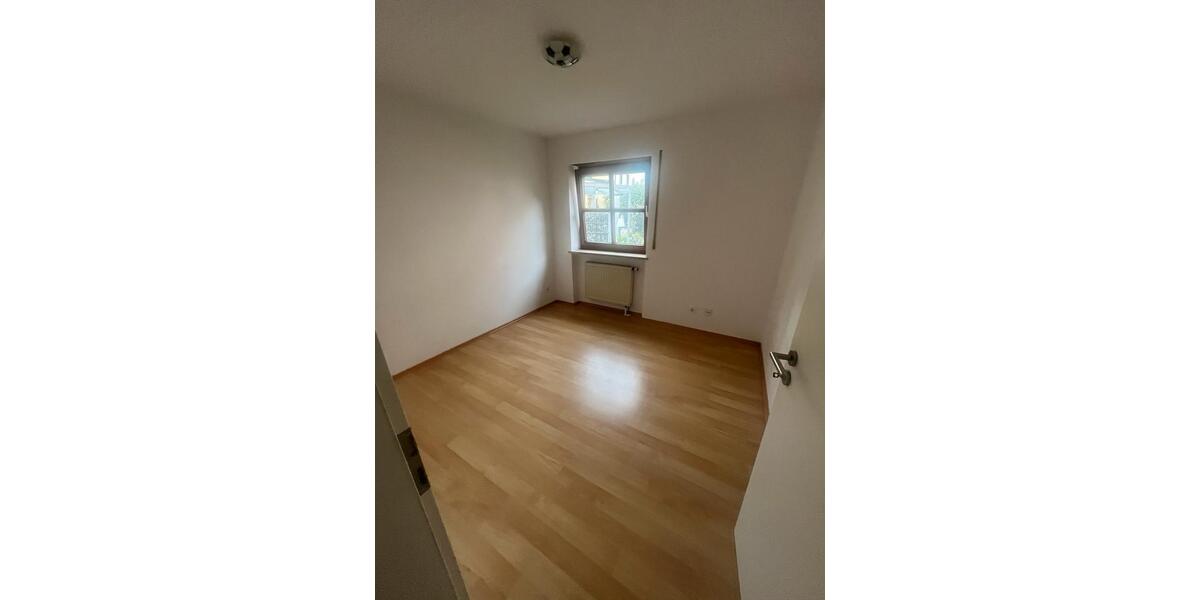 Erdgeschoßwohnung Ingolstadt Münchener Straße - 3 Zimmer, 70 m&sup2;, 315.000&euro; | Angebot:27271616