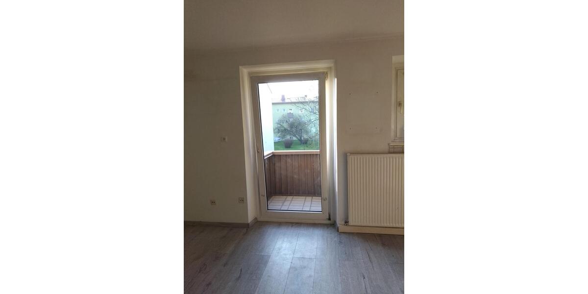 Etagenwohnung Neuburg an der Donau - 2 Zimmer, 42 m&sup2;, 900&euro; | Angebot:25900585