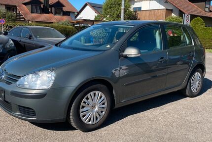 VW Golf 153.000 km 899 &euro; Ingolstadt 85057