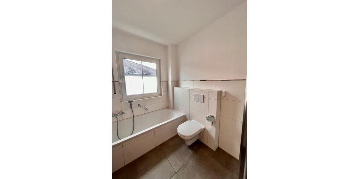 Etagenwohnung Hepberg - 3 Zimmer, 88 m&sup2;, 1.300&euro; | Angebot:26461586