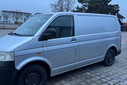 VW T5 Transporter 224.500 km 5.300 &euro; Berg im Gau 86562