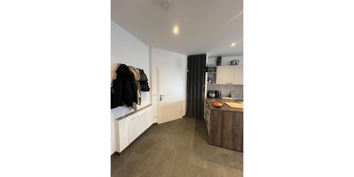 Dachgeschoßwohnung Wettstetten - 2 Zimmer, 60 m&sup2;, 830&euro; | Angebot:25948009