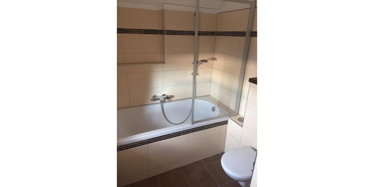 Dachgeschoßwohnung Denkendorf - 3 Zimmer, 80 m&sup2;, 780&euro; | Angebot:26381866