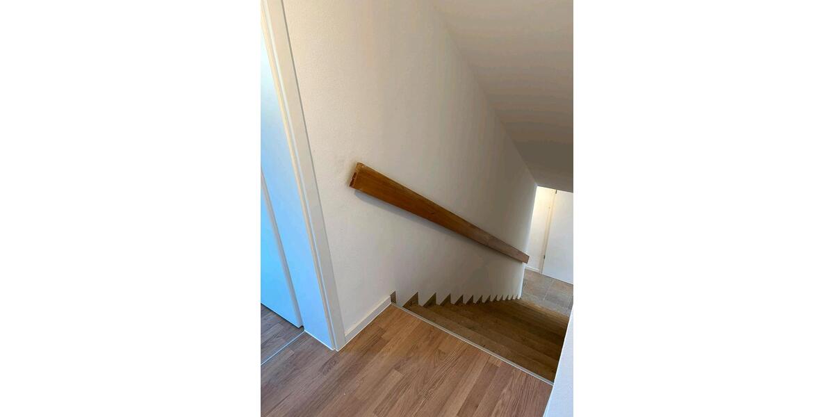 Etagenwohnung Ingolstadt Nordost - 3 Zimmer, 84 m&sup2;, 1.050&euro; | Angebot:27631101