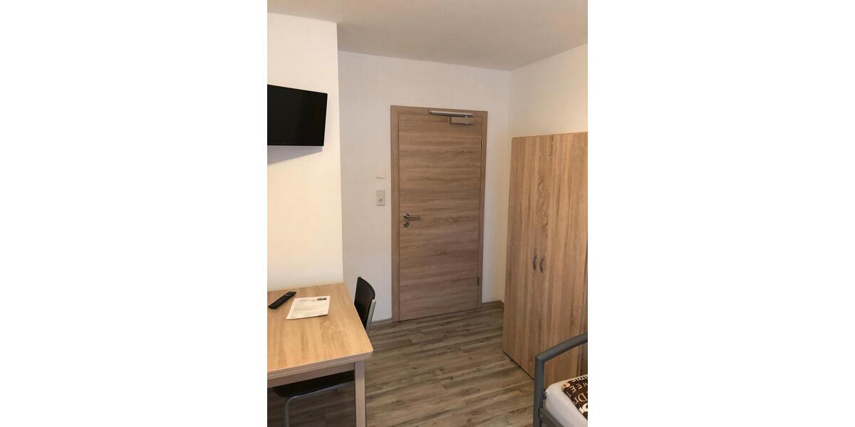 Etagenwohnung Oberhausen - 1 Zimmer, 25 m&sup2;, 330&euro; | Angebot:25981938