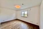 Etagenwohnung Hepberg - 3 Zimmer, 88 m&sup2;, 1.300&euro; | Angebot:26461586