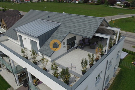 Eine Perle - Penthouse mit 100m² Dachterrasse und Platz für 4 Autos - Haus Wettstetten | Angebot:26652679