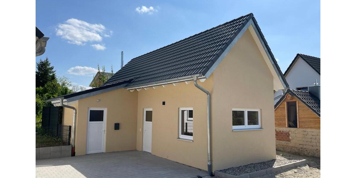 Erdgeschoßwohnung Elsendorf - 4 Zimmer, 30 m&sup2;, 800&euro; | Angebot:25805719